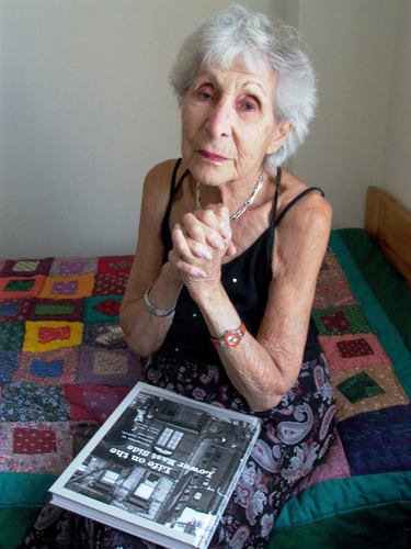 Documentary photographer Rebecca Lepkoff dies at 98