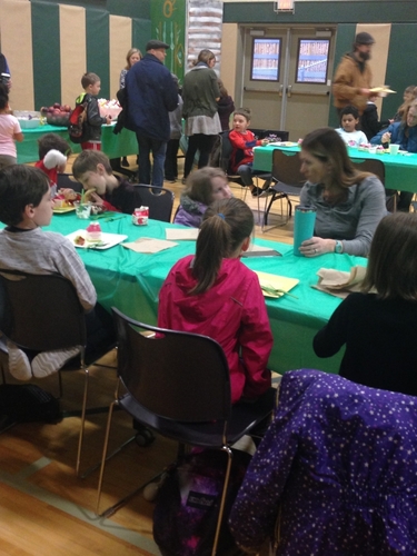 School community eats together 