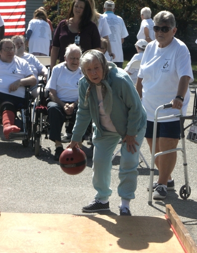 Thompson House residents earn medals at Senior Olympics