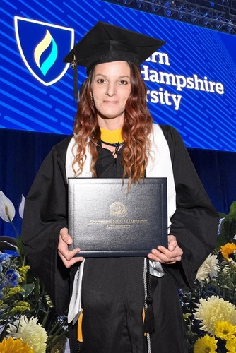 Rachael Morse recently graduated magna cum laude from Southern New Hampshire University with a Bachelor of Science degree in geoscience.