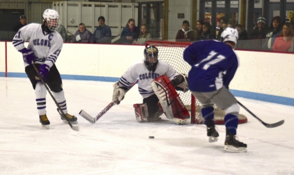 Colonel hockey teams struggle for playoff spots