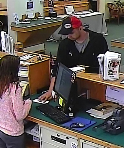 Suspect sought in Main Street bank robbery