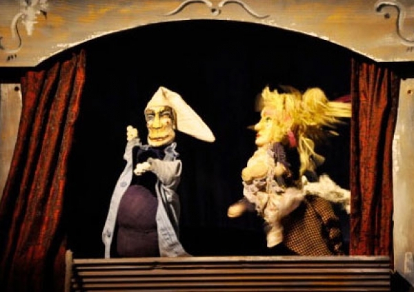 Sandglass Theater presents an evening of original hand puppetry