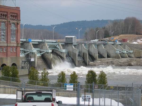 Public Service Department OKs dam deal