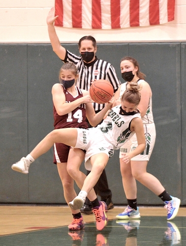 Colonel girls top Rebels at Tip-Off tourney