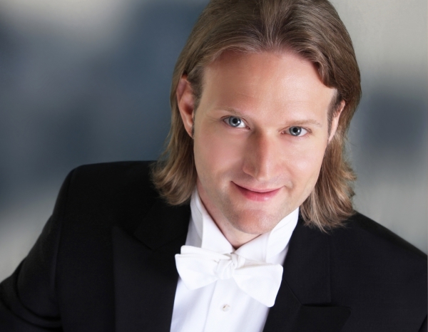 Opera singer Keith Harris discusses life with dyslexia in online event