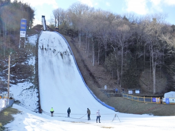 For ski jump, wild weather spins a dizzying new chapter