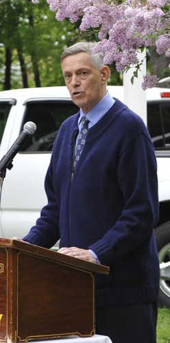 Dr. Robert Tortolani, who served as an Army doctor in 1968 and 1969 in Vietnam, speaks at the Memorial Day service on the Common in Brattleboro in 2014.